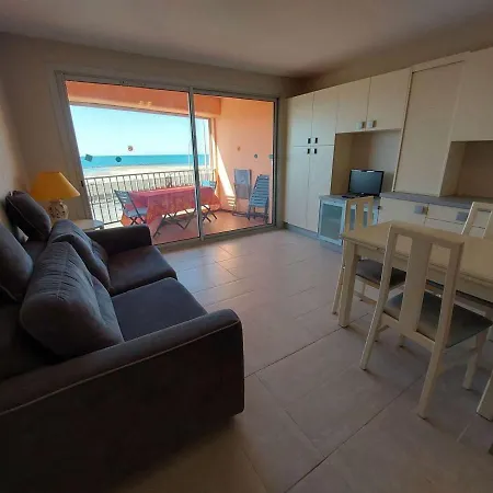 2 Pieces Climatise En Front De Au Grau D'agde Avec Terrasse Et Acces Direct A La - Fr-1-423-275 * Le Grau-d'Agde