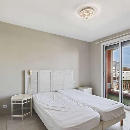 2 Pièces Climatisé En Front De Au Grau D'agde Avec Terrasse Et Accès Direct à La - Fr-1-423-275 Apartamento Le Grau-dʼAgde