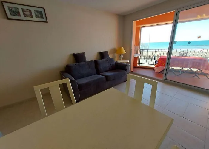 2 Pièces Climatisé En Front De Au Grau D'agde Avec Terrasse Et Accès Direct à La - Fr-1-423-275